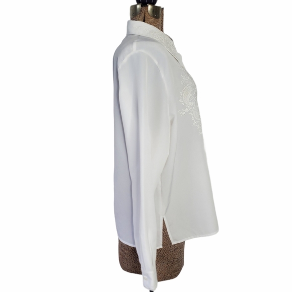 Vintage white button down shirt with embroidery - Picture 7 of 14